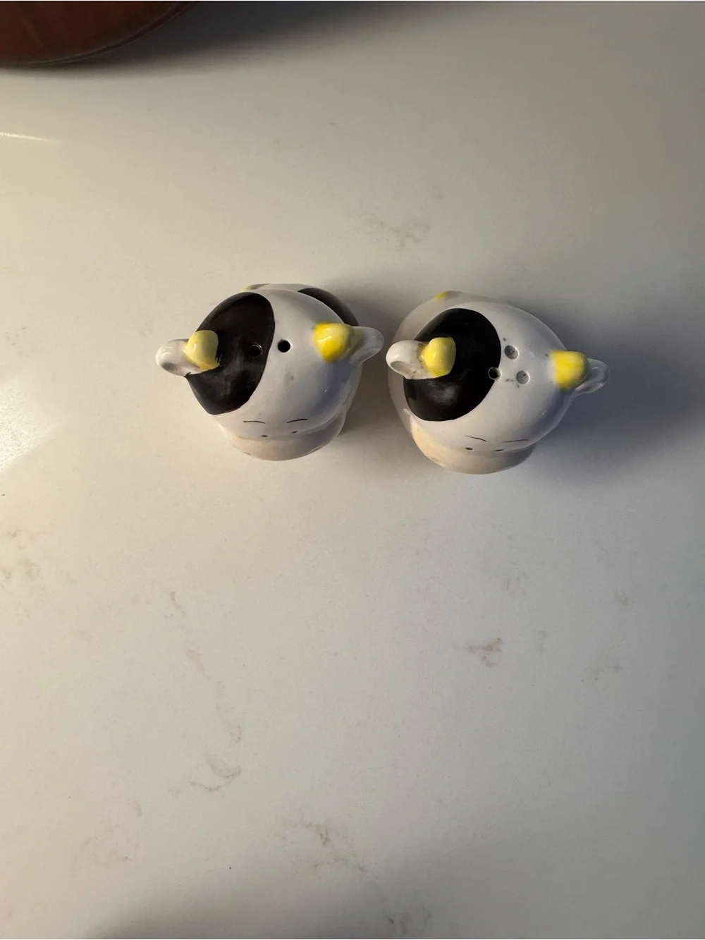Vtg cow salt and pepper shakers